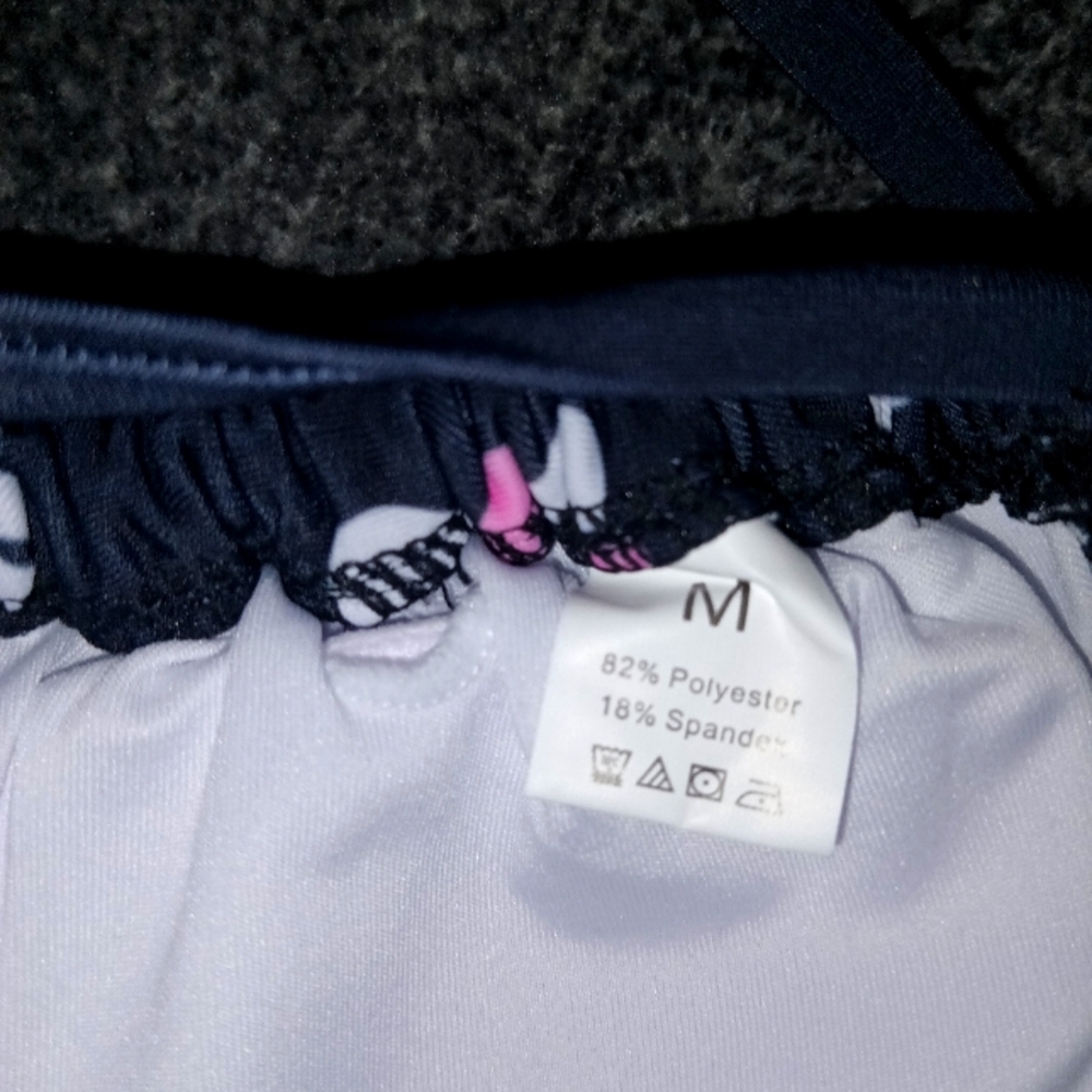 Hello Kitty Bikini - Picture 4 of 5